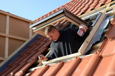 Pose de fenêtres de toit Velux à Izé